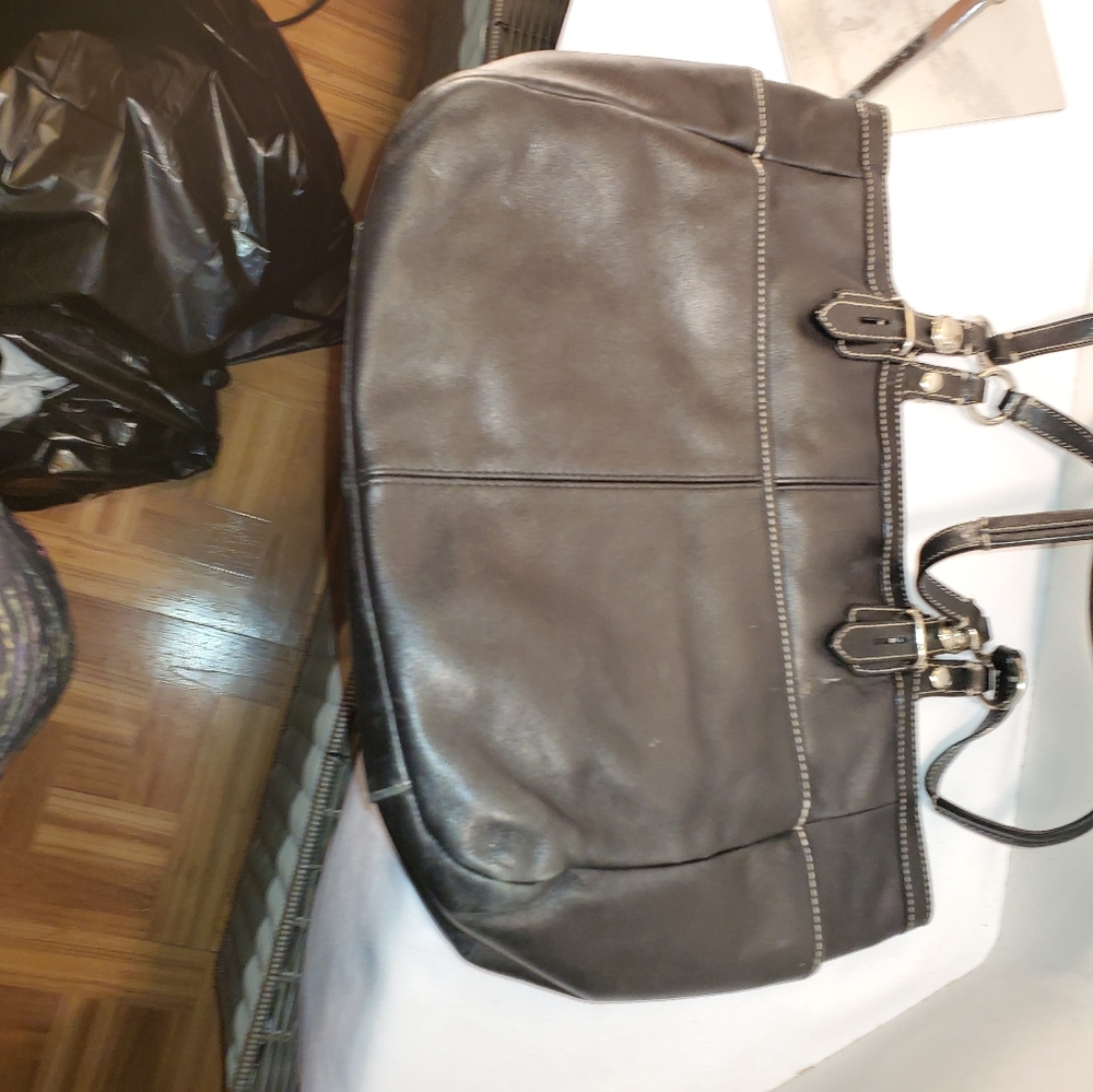 COACH MEDIUM LEATHER SATCHEL - Picture 5 of 8